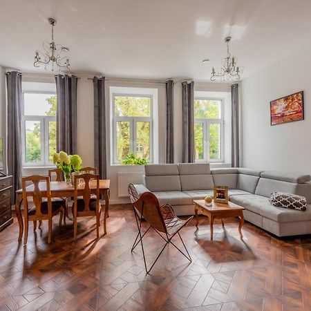 Kamienica Zamenhofa - Apartamenty Na Wynajem Białystok Esterno foto
