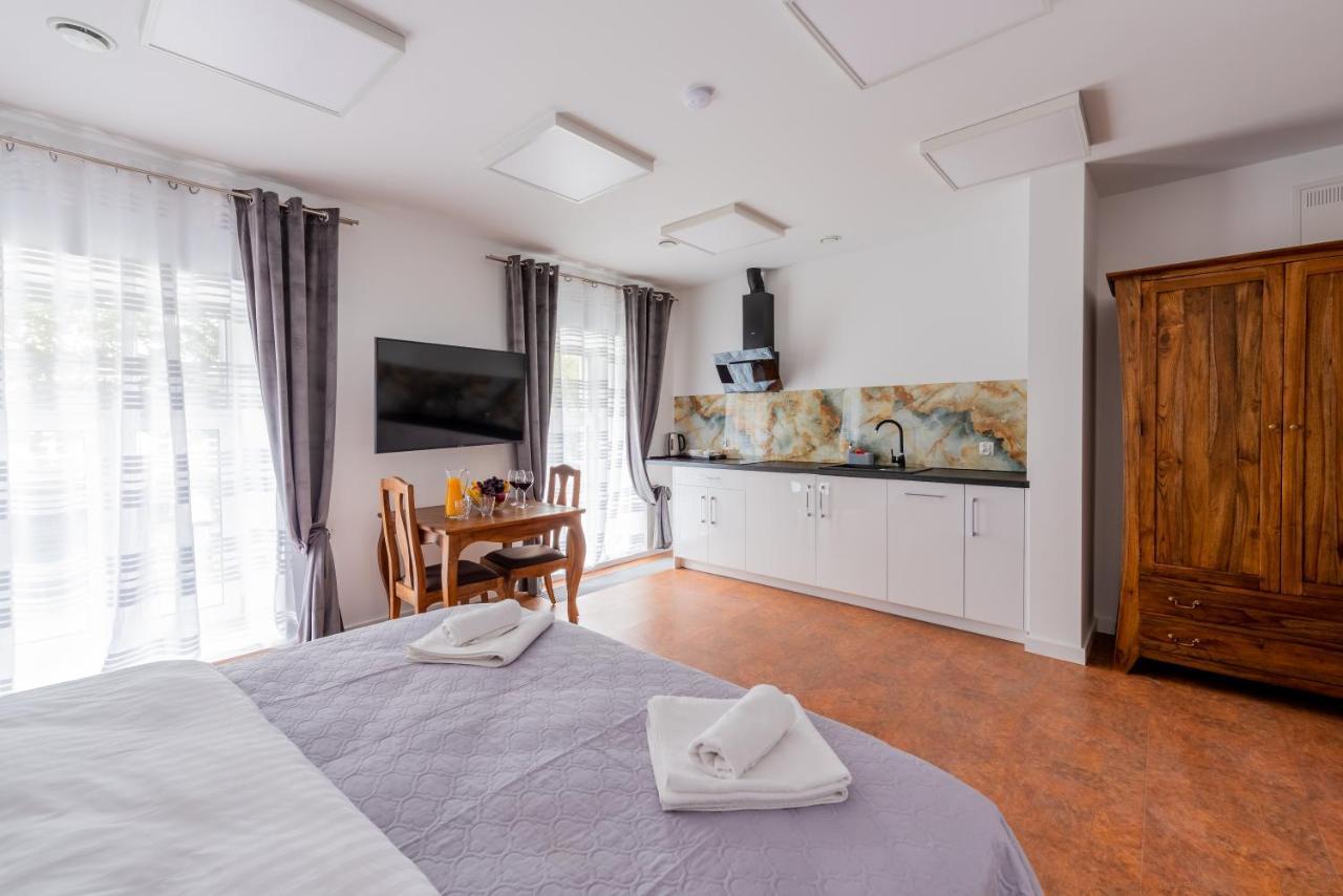 Kamienica Zamenhofa - Apartamenty Na Wynajem Białystok Esterno foto