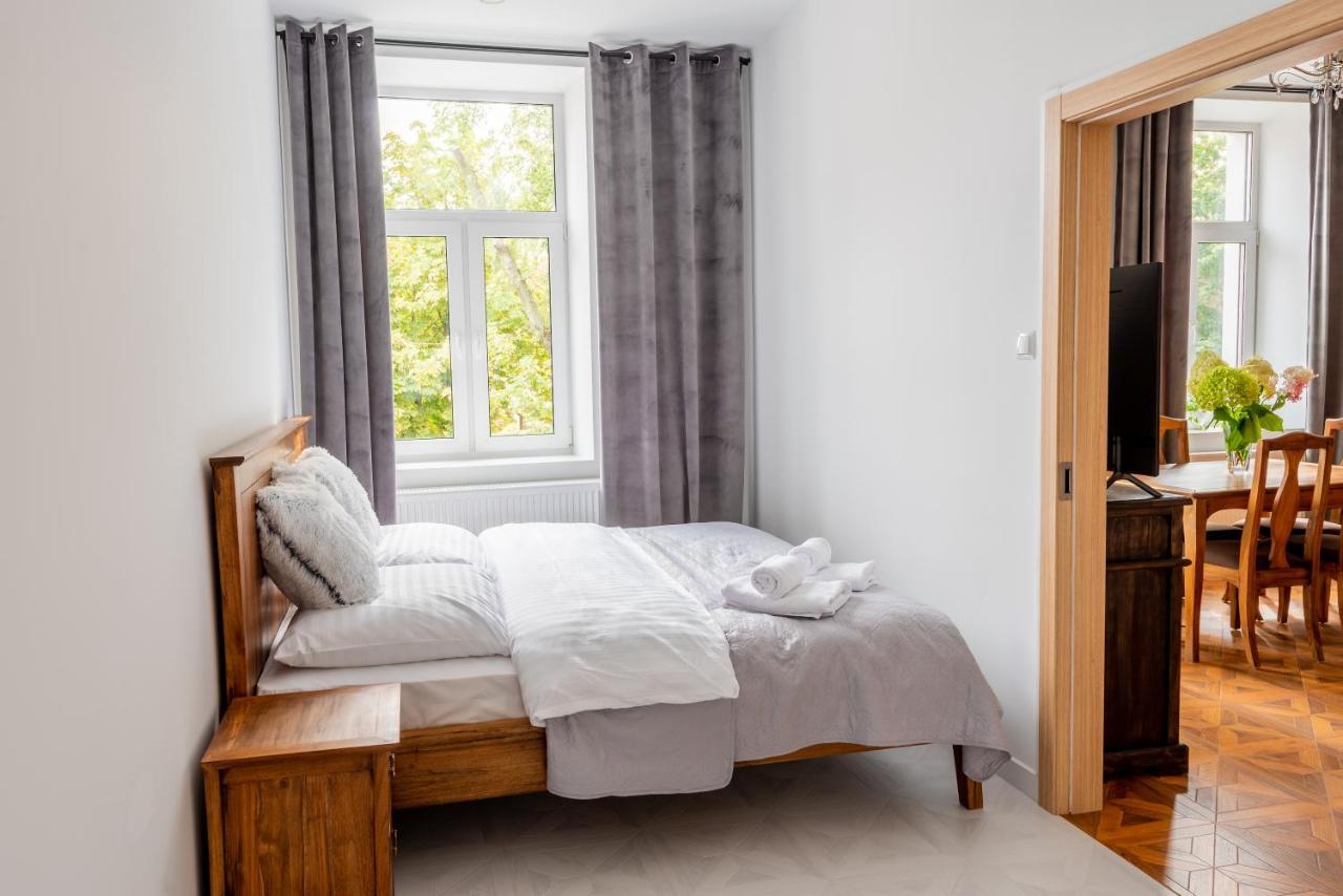 Kamienica Zamenhofa - Apartamenty Na Wynajem Białystok Esterno foto